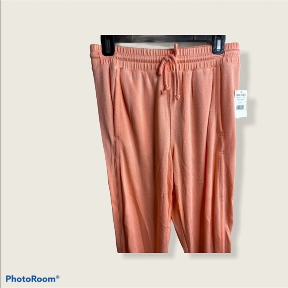 NWT Free People Back Into It Jogger Neon Peach XS/S - Picture 9 of 12